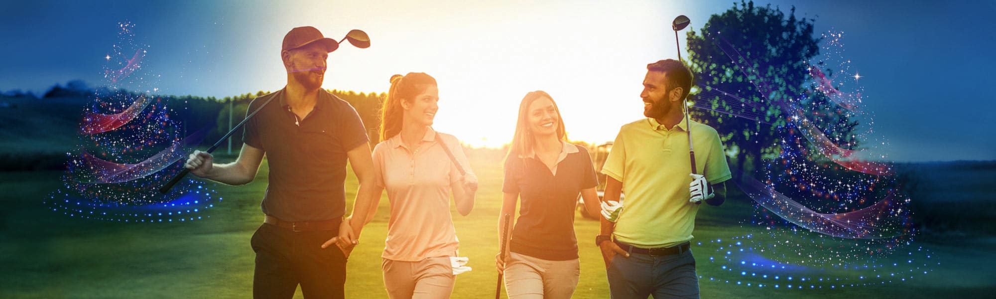 Golfer mit Weihnachtsbäumen im Hintergrund
